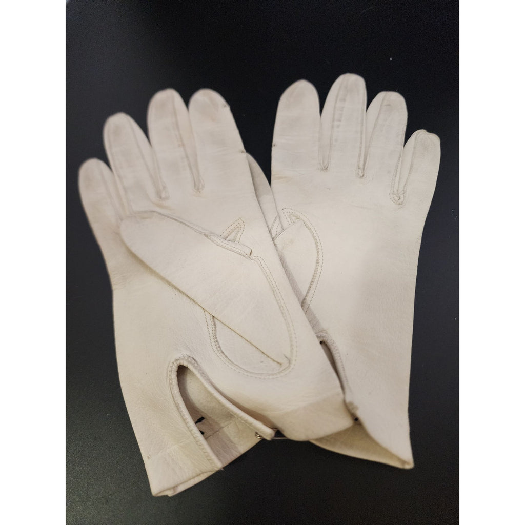 Vintage Leather Kid Glove Eyelet Gloves (A6288)