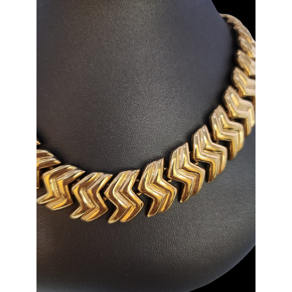 Vintage 80s Signed Napier Linked Chevron Goldtone Collar Necklace (A5702)