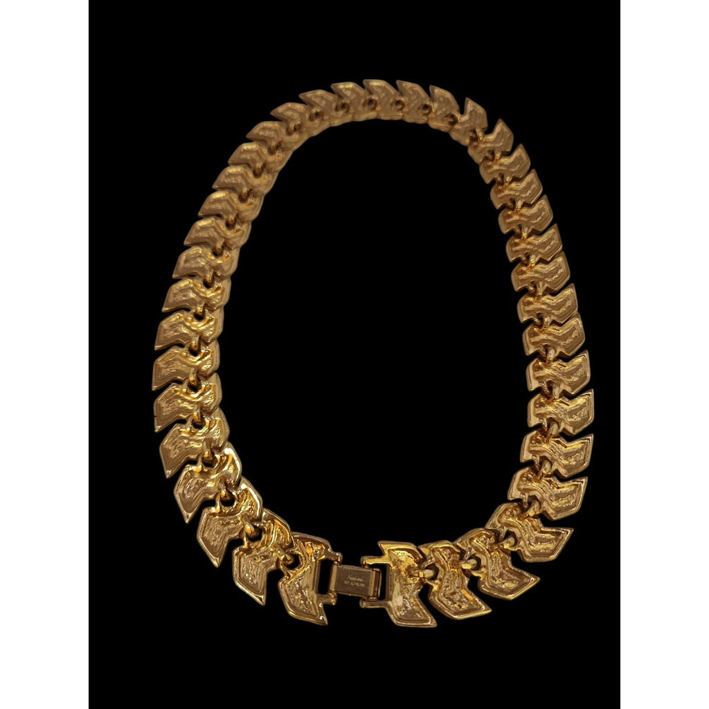 Vintage 80s Signed Napier Linked Chevron Goldtone Collar Necklace (A5702)