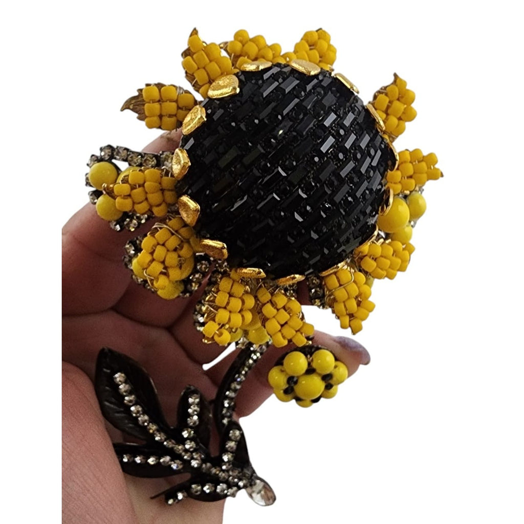 Stunning VRBA Massive Sunflower Brooch (A5860)