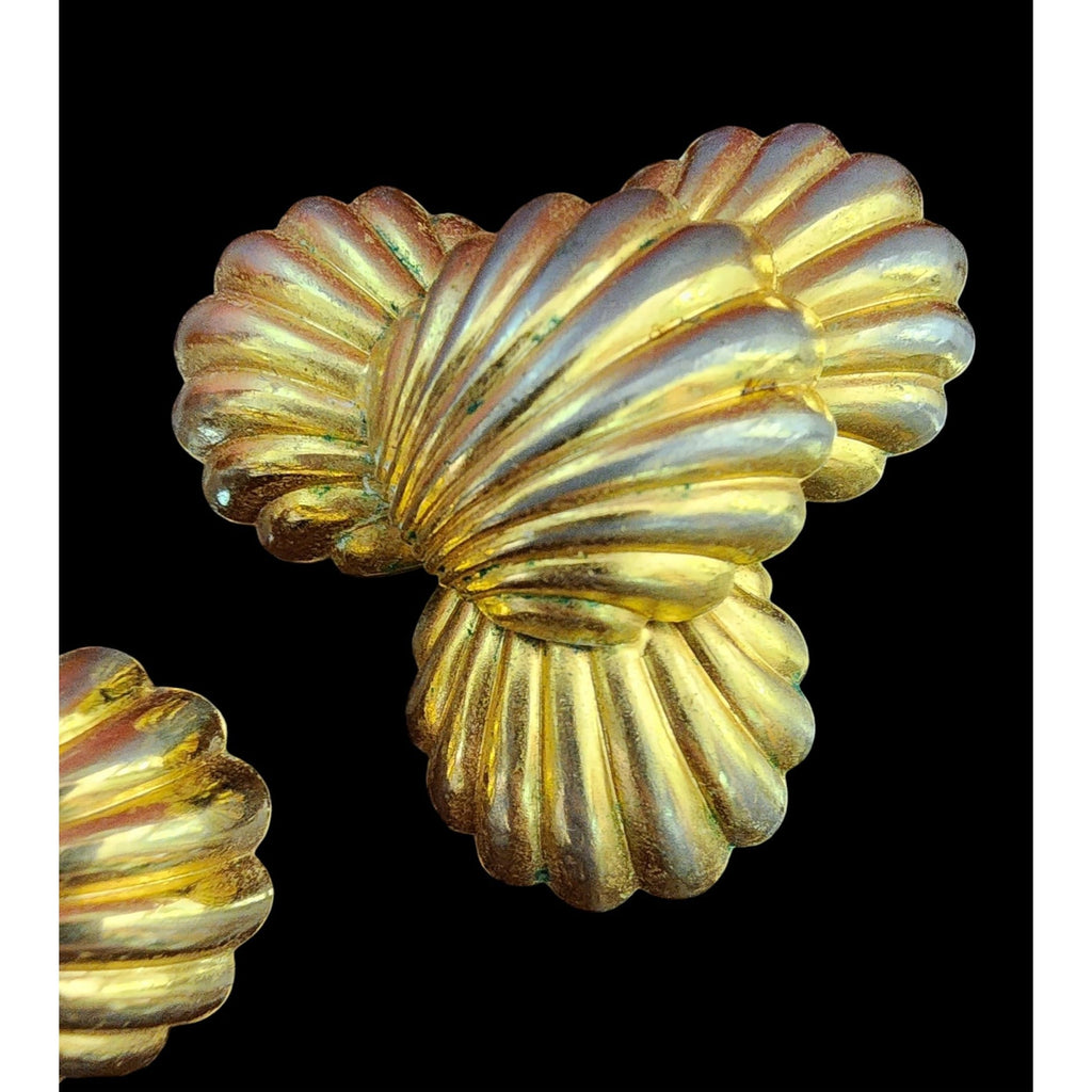 Vintage 80s Shell Style Dimensional Brass Clip Earrings (A5789)