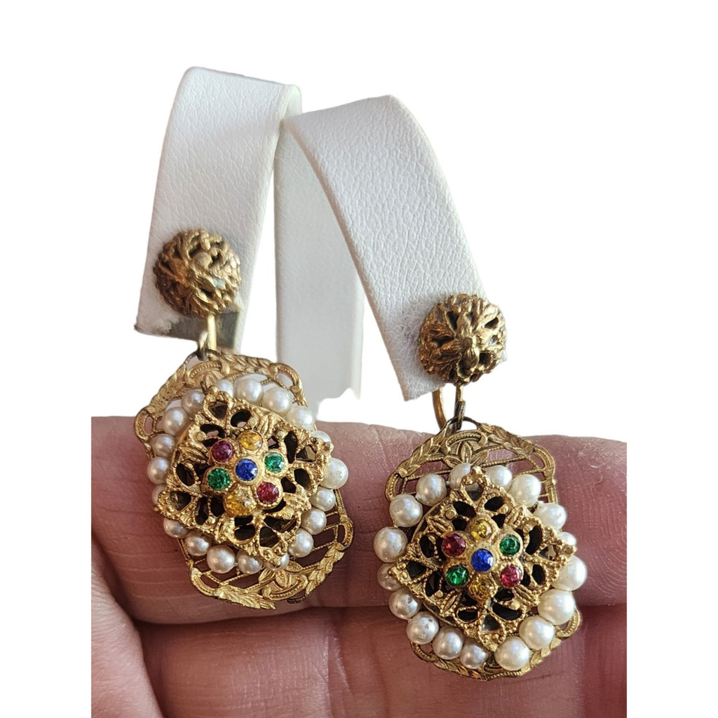 Vintage Czech Rhinestone Pearl & Filigree Screw Back Earrings (A4083)