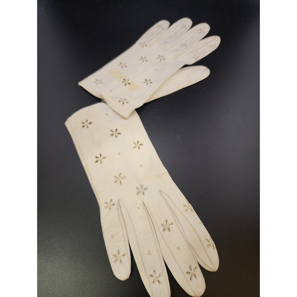 Vintage Leather Kid Glove Eyelet Gloves (A6288)